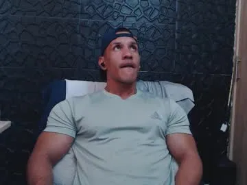 viktorherrera on Chaturbate