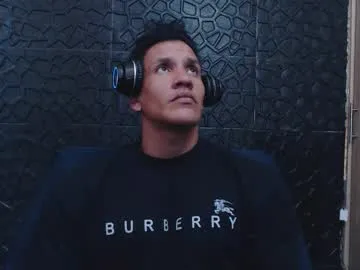 viktorherrera on Chaturbate