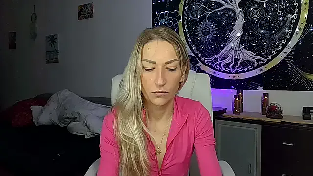 -Jeany- on StripChat