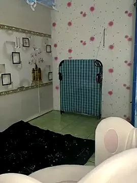 -KathySweet- on StripChat