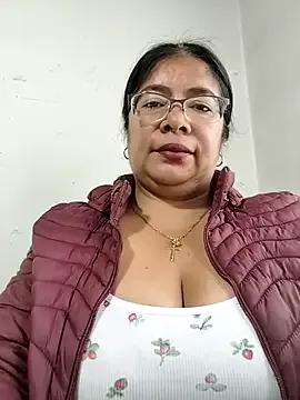 __valentina18 — Take off my bra and spit on my big tits