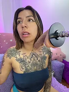 _antonella_dreamss on StripChat