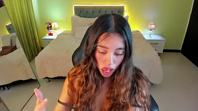 _Charlotte_evans_1 on StripChat