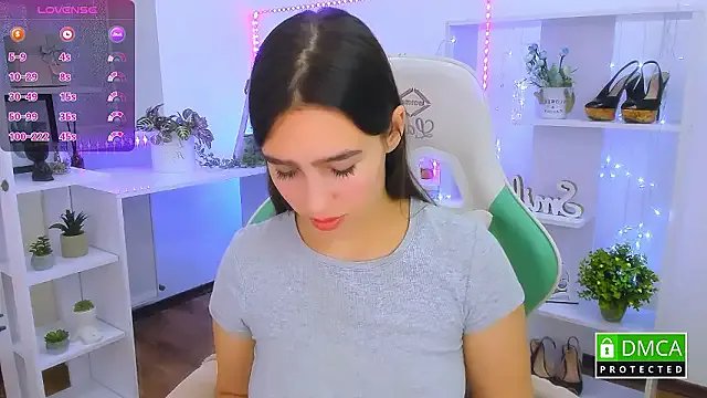 _Eliizabeth_ on StripChat