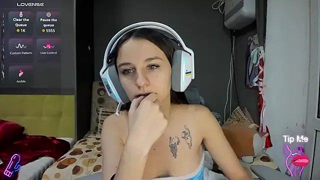 _Nika_Kik on StripChat