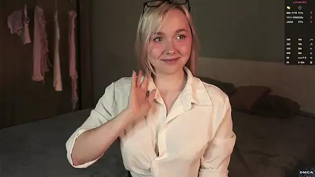 AccaCroyle on StripChat 