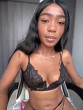 AlanaDoll on StripChat 