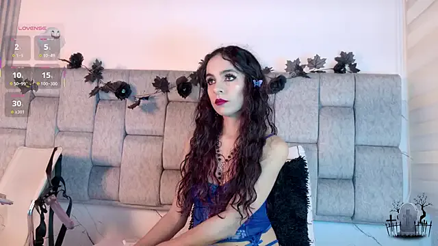 Alice_noir on StripChat