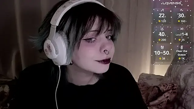 Alice_Zev on StripChat