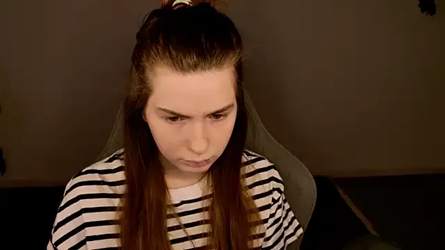 AliceCUNTach on StripChat