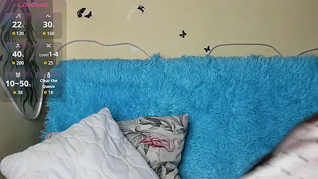 AliceHaris — cross-legged chair pose