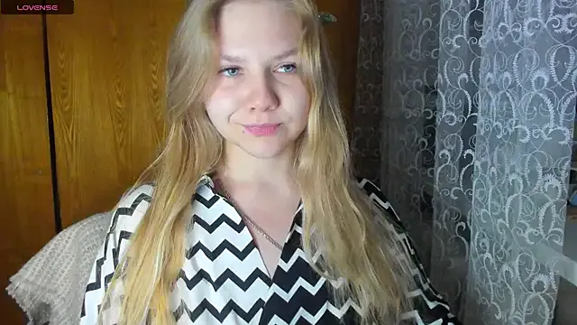 AlinaMors on StripChat