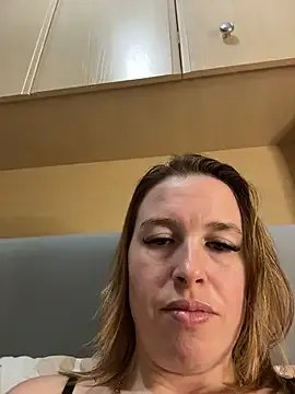 amberrose094 — LT gets WhatsApp +naughty vid&pic