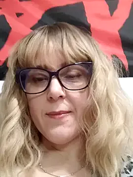 Amelialove42 — Private on StripChat