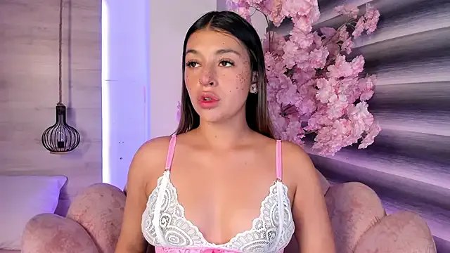 AMMY-CAMM on StripChat 