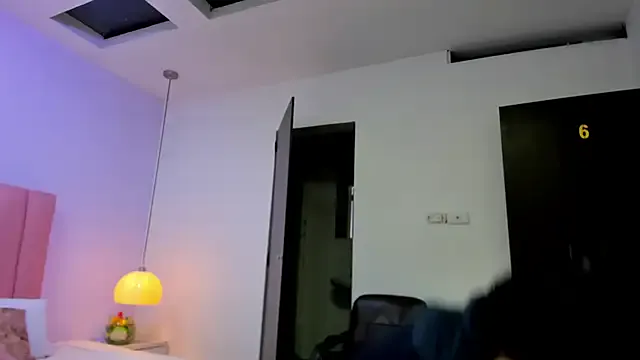 Amy_Ferreira on StripChat