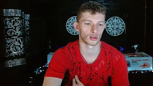 andrewxbi on StripChat