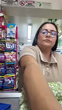 Angie_e on StripChat