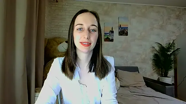 Anika_bloom on StripChat