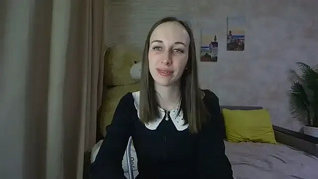 Anika_bloom on StripChat