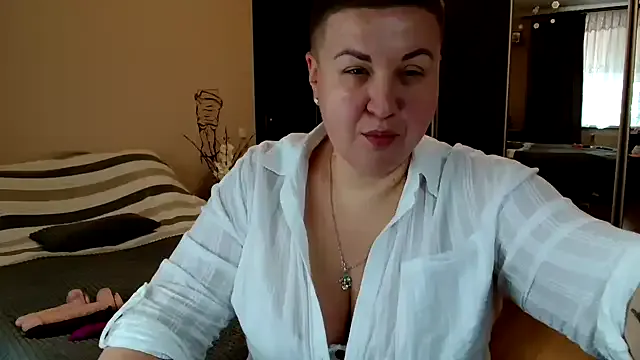 Annet1912 on StripChat