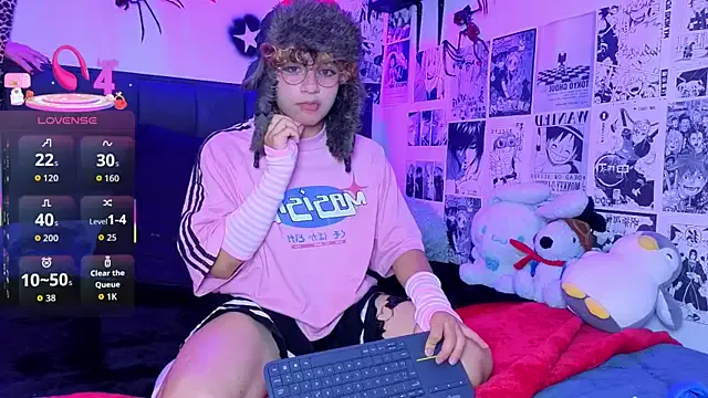 Apolo_Ushi on StripChat