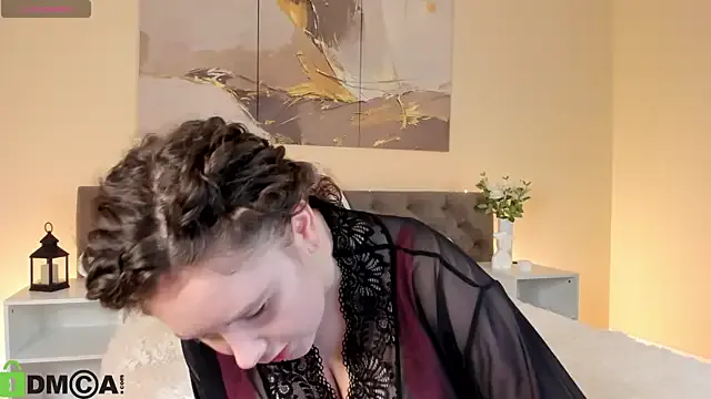 Ariella_Sol on StripChat