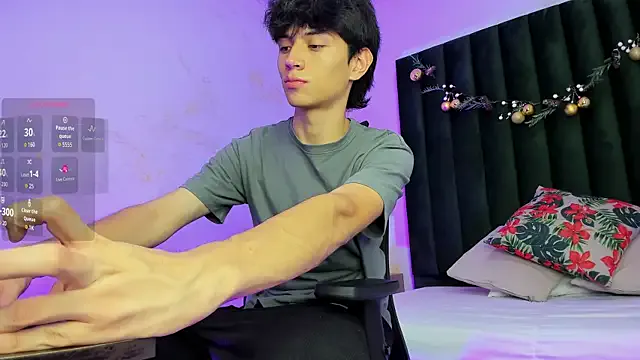 Aron_valverde — Cum show