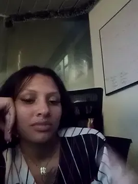 ashley-17 on StripChat