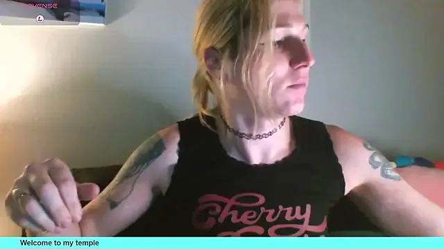 AthenaAphrodisia on StripChat