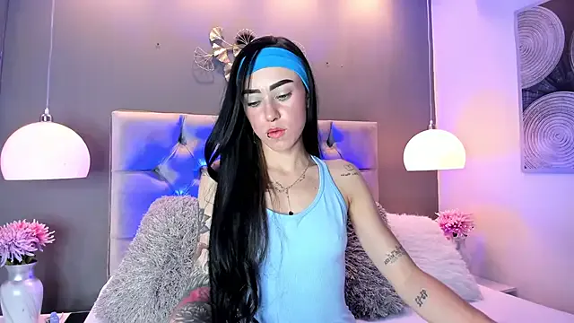 athziry_g on StripChat