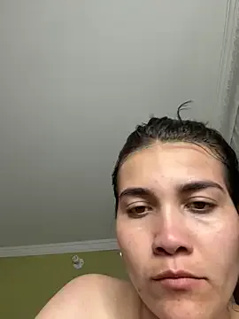 aurora_divine on StripChat