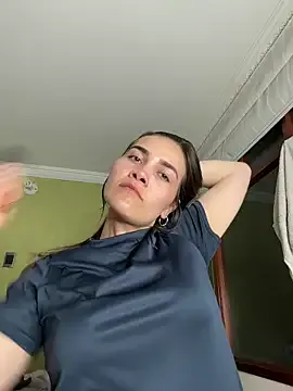 aurora_divine on StripChat