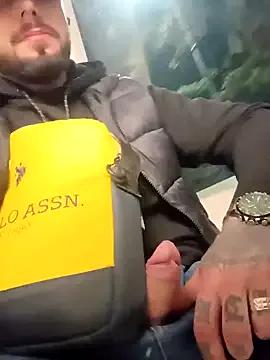 Barber33zk on StripChat 