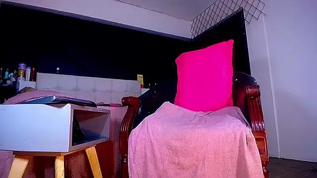 bellatrixx_69 on StripChat 