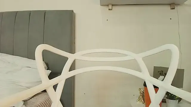 biancaa_18 on StripChat