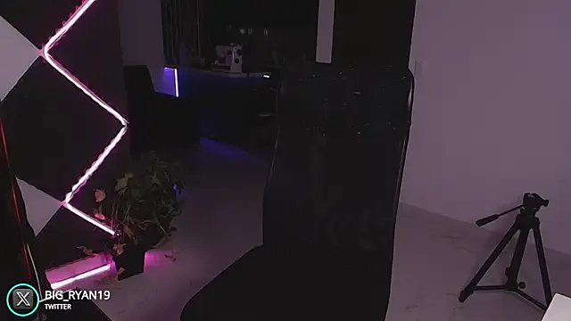 bigryann23 on StripChat