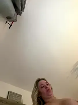 blissdimicco on StripChat