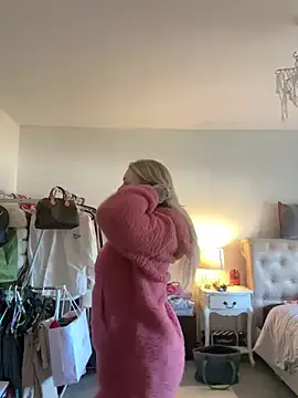 blissdimicco on StripChat