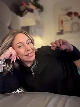 blondebitch2 — Finger pussy