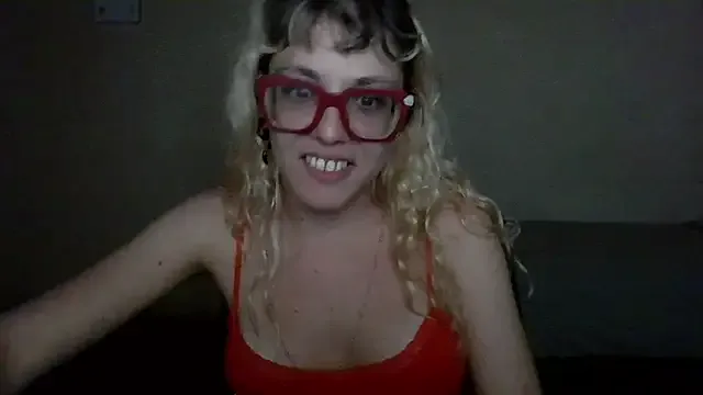 BlondieTami — Play hard pussy