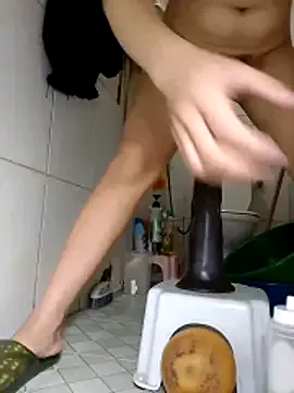 bongbong-mup on StripChat