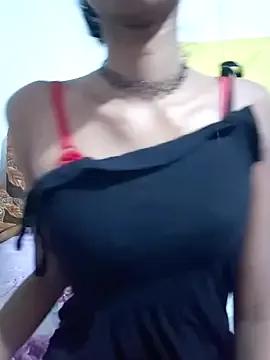 BunnyBloom25 on StripChat 