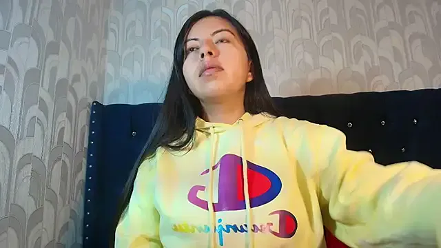 CarolineBrunx on StripChat