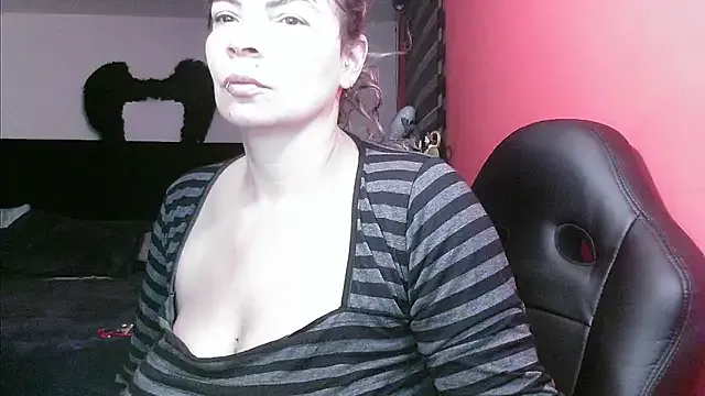 charlotedoll on StripChat