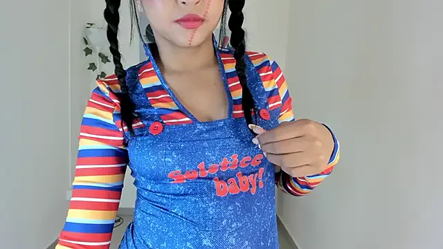 Charlothe_capell on StripChat