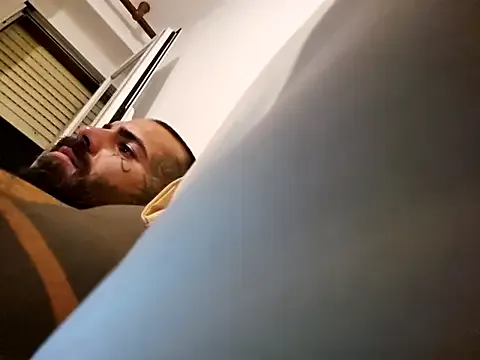 charlye_inkkkk on StripChat