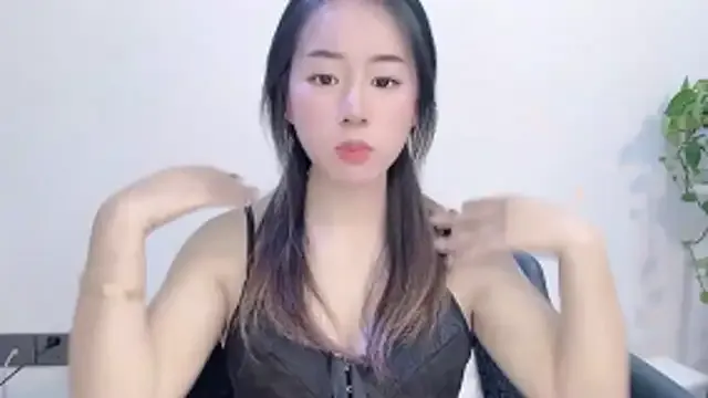 chloe-01 on StripChat