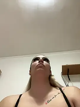 CrazyJessika on StripChat