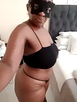 Creamy_Chocolatex on StripChat